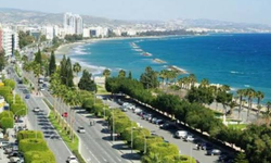Limasol’da paketçiye saldırı