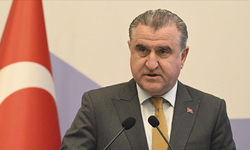 Şampiyon milli takıma bir tebrik daha