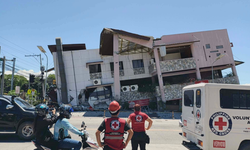 Filipinler’de 7,8 büyüklüğünde deprem