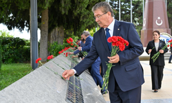 Üstel’den Haydar Aliyev Ziyareti