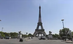 Paris'te aşırı sıcaklar nedeniyle kamusal alanda alkol yasağı başlıyor