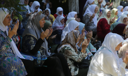 Bosna Hersek'teki savaşta kurşuna dizilen 6 Srebrenitsalı genç, ölümlerinin 31'inci yılında anıldı