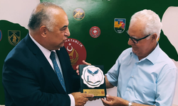 Birinci Medya Grubu Başkanı Birinci ve beraberindeki heyet TMT Mücahitler Derneği’ni ziyaret etti
