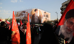 Tahran'da Hamaney'e Veda