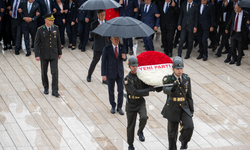 Yeni Parti Genel Başkanı Özel başkanlığındaki heyet, Anıtkabir'i ziyaret etti