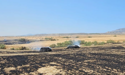 Lefkoşa-Girne ana yolunda araç, Boğaziçi'nde arazi yangını