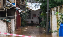 Çin'in kuzeybatısındaki turistik bölgede sel