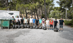 Patika Doğa Sporları Derneği Alevkayası piknik alanında çöp toplama etkinliği düzenledi