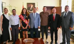 Üstel, Milli Atlet Ada Kafa'yı kabul etti