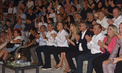 Fikri Ataoğlu: Uluslararası Lefkoşa Halk Dansları Festivali kültürleri aynı sahnede buluşturuyor