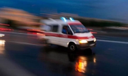 Karşıyaka'da inşaatta çalışan boyacı 3 metreden düştü