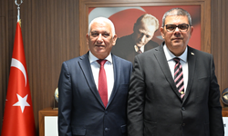 Maliye Bakanı Berova'dan Güzelyurt Belediyesi'ne ziyaret