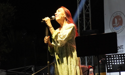 18. Girne Ozanköy Pekmez Festivali'nde bu gece Sinan Güzen konseri var