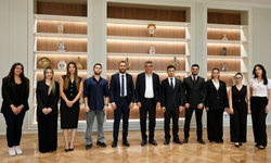 Cumhurbaşkanı Tufan Erhürman genç hukukçularla buluştu: Çözüm vurgusu