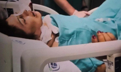 Kefen Gönderip Tehdit Ettiği Eski Eşini 8 Yerinden Bıçakladı