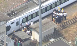 Japonya'da hızlı trenin çarptığı 4 işçi hayatını kaybetti