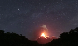 Guatemala'da Fuego Yanardağı patladı