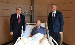 NURİ ASLAN VE HASAN TAŞ’TAN ERSİN TATAR’A GEÇMİŞ OLSUN ZİYARETİ