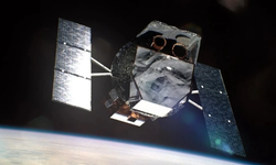 NASA, Dünya'ya doğru düşen Swift teleskobunu yeniden çalıştırdı