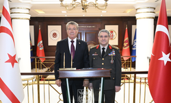 Başbakan Üstel Türkiye Cumhuriyeti Genelkurmay Başkanı Orgeneral Bayraktaroğlu ile görüştü