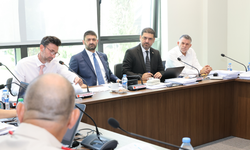 İdari Komite, iki yasa önerisi ve bir yasa tasarısını Genel Kurul’a sevk etti