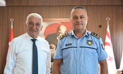 Güzelyurt Polis Müdürü Hüseyin Kafa, Güzelyurt Belediye Başkanı Özçınar’ı ziyaret etti