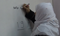 Okuryazarlıkta dev adım: 1 milyondan fazla kişi mezun oldu, 471 bin kadın okuma yazma öğrendi