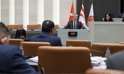 ÜSTEL'DEN ERHURMAN'A: “SEÇİME ÜÇ AY KALA DEĞİŞİKLİK YAPILMAZ DENMESİ GEREKSİZ”