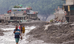 Nepal’de 2,2 Milyon Ton Enkaz