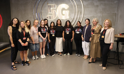 DAÜ-TechGirls Kazananları Vodafone Türkiye Teknoloji Ekibini Ziyaret Etti