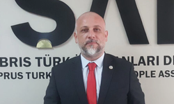 Mamülcü’den Stelios Vakfı’nın Yardımına Tepki