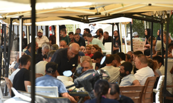 Kayıp ailelerinin limandaki endişeli bekleyişi sürüyor