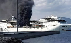 Mikonos Adası açıklarında kargo gemisinde yangın çıktı