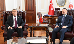 Başbakan Üstel Ankara’daki temaslarını sürdürüyor