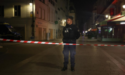 Paris ve Lyon'da kısmi sokağa çıkma yasağı 1 gün uzatıldı