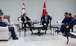 Türkiye Cumhuriyeti Cumhurbaşkanı Yardımcısı Yılmaz, kayıp yakınlarıyla bir araya geldi