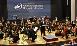 Erhürman, Cumhurbaşkanlığı Senfoni Orkestrası’nın yeni sezon açılış konserine katıldı