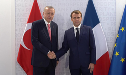 Türkiye Cumhuriyeti Cumhurbaşkanı Erdoğan, Fransa Cumhurbaşkanı Macron ile telefonda görüştü