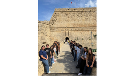 “Ülkemi Tanıyorum”… Karpaz bölgesindeki gençler Girne’yi gezdi