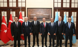 Çavuşoğlu, Gazi Üniversitesi Rektörü Ünal’ı ziyaret etti