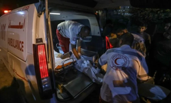 İsrail'in ateşkese rağmen Gazze'ye düzenlediği saldırılarda 5 Filistinli hayatını kaybetti