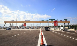 Mersin'de Çeşmeli-Taşucu Otoyolu'nun yapımı tamamlanan Kızkalesi kesimi trafiğe açıldı