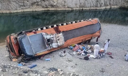 Pakistan'da otobüs kazası: 10 ölü, 32 yaralı