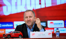 TFF, teknik direktör Sergen Yalçın ile 4 yıllık sözleşme imzaladı