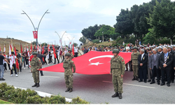 Cumhuriyet Bayramı ilçelerde törenlerle kutlandı