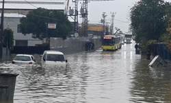 İstanbul'da sağanak hayatı olumsuz etkiledi
