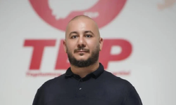 EKİNCİ: “GENÇLERİN ÜLKEDEN GİTMEK İSTEMESİ SİYASİ DÜZENİN SONUCUDUR”