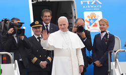 PAPA 14. LEO'YA AKCİĞER KANSERİ TEŞHİSİ KONULDU
