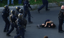 Fransa'da öğrenci protestoları ülkeyi kaosa sürükledi