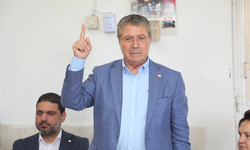Başbakan Üstel bazı Karpaz köylerini ziyaret etti